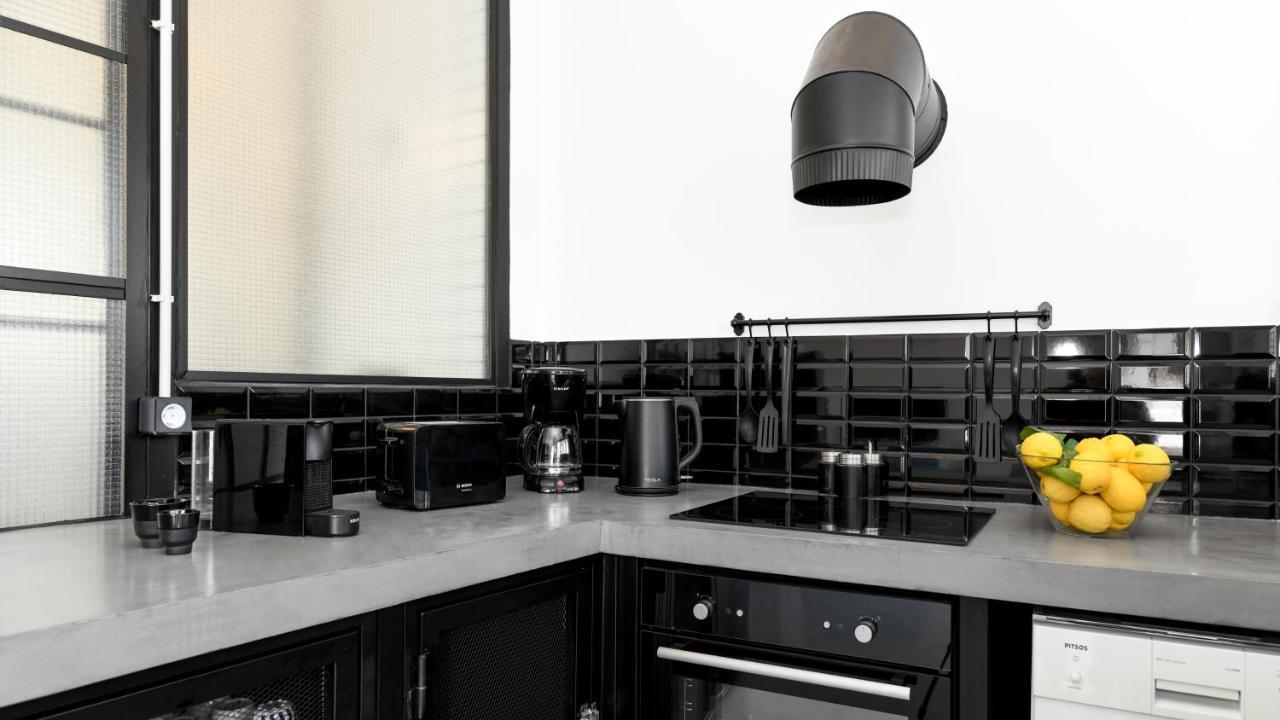 Monastiraki #Wallsfree Citycenter- Unspoiled Athens Apartments Экстерьер фото