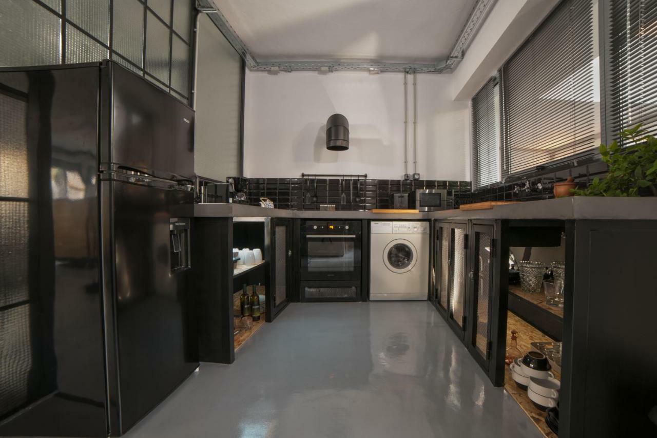 Monastiraki #Wallsfree Citycenter- Unspoiled Athens Apartments Экстерьер фото
